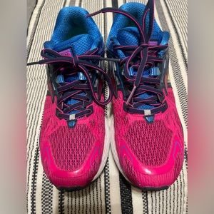 Womens Brooks Running shoes